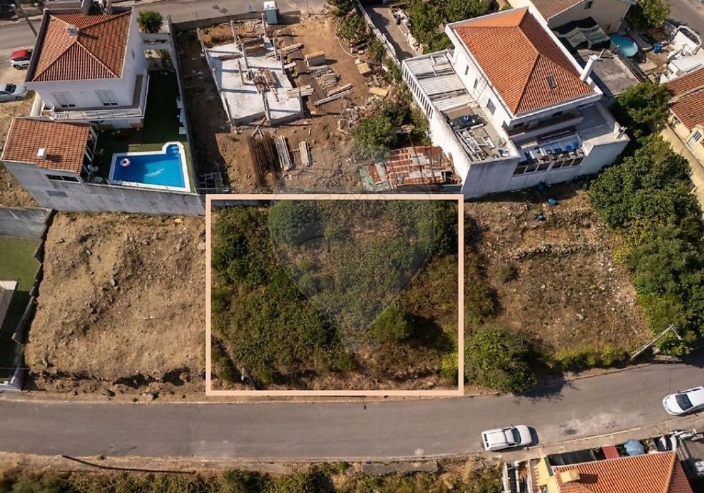 20884806-652d-4c46-98d8-13ff5fbefd60