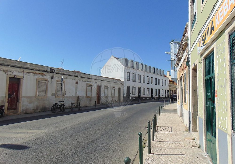 8c918a5d-fa60-4e3e-94c8-b93286adfe62