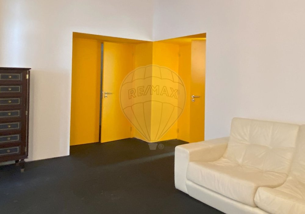 a1dcb647-5966-4d41-93c4-5c0db5420fdb