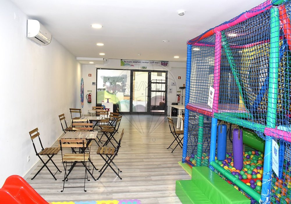 c8f0f17d-e121-473d-bca9-0da235909209